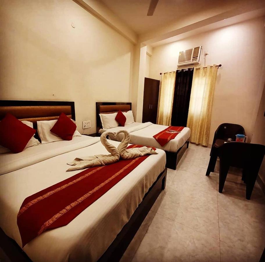 Hotel Banke Bihari Haridwār Exteriör bild