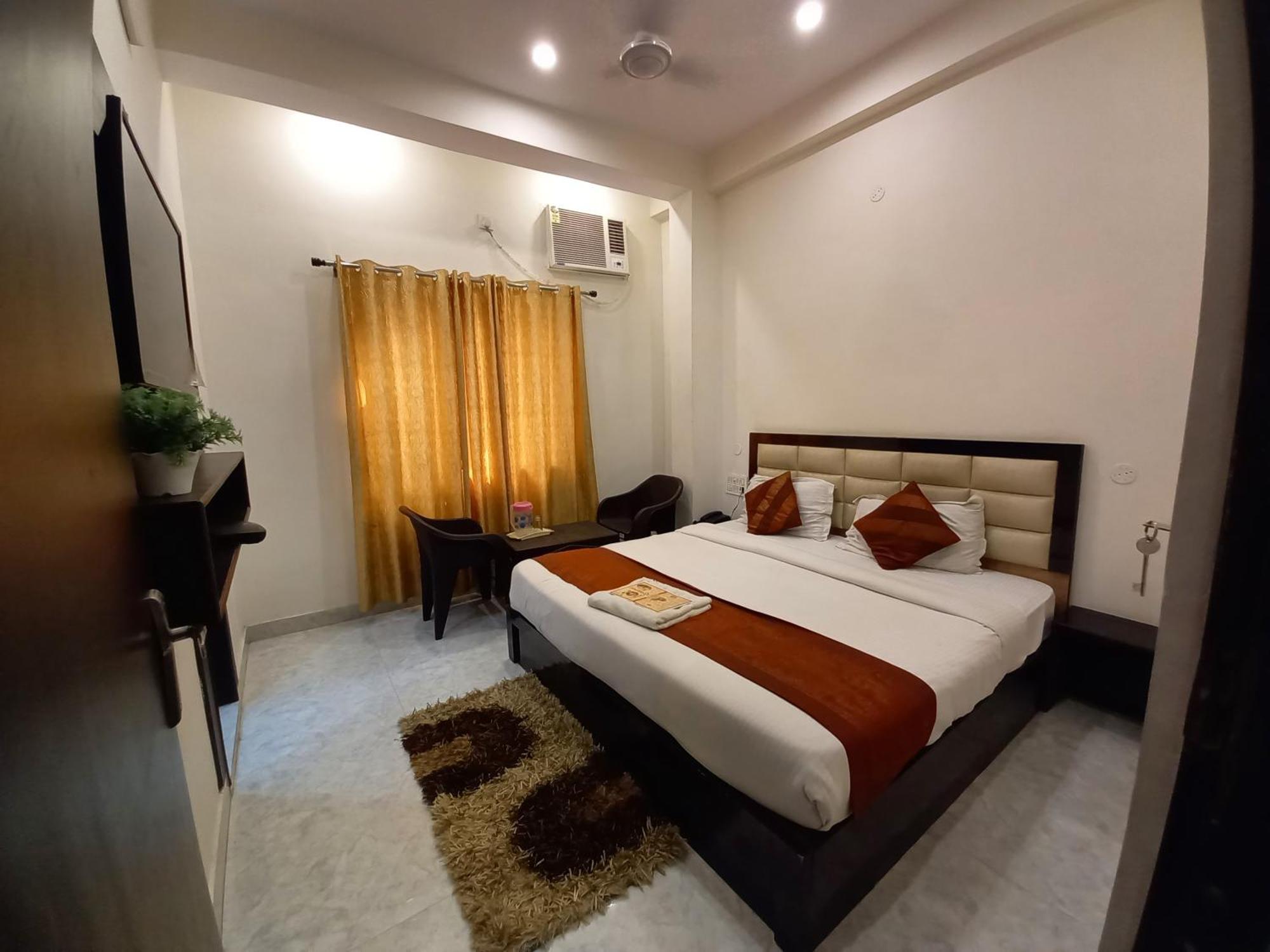 Hotel Banke Bihari Haridwār Exteriör bild